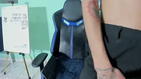 TYLERhHOT2005 webcam model stream image