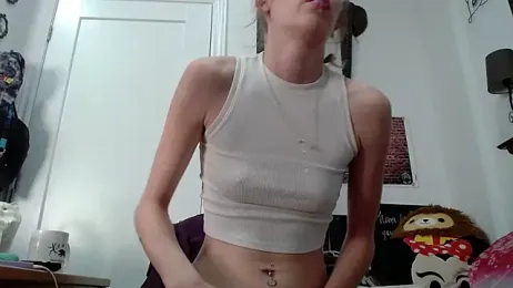 Candy-apple webcam model stream image