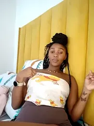 Hannah_107 webcam model stream image