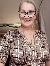 irinamaux webcam model stream image