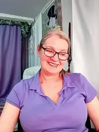 irinamaux webcam model stream image