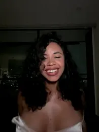 Brunettexio webcam model stream image