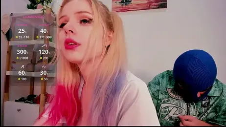 BlondiePlay webcam model stream image