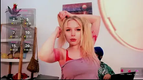 BlondiePlay webcam model stream image