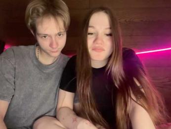 titsDestroy2007 webcam model stream image