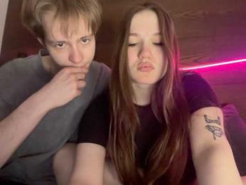 titsDestroy2007 webcam model stream image