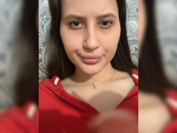 Llevie webcam model stream image