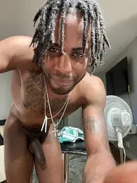 cuz5105 webcam stripchat model stream image