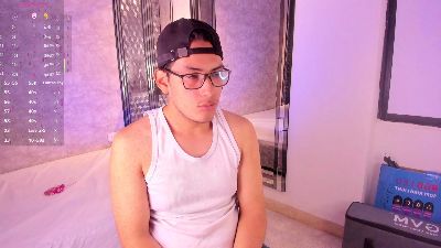 TheoHart webcam model stream image