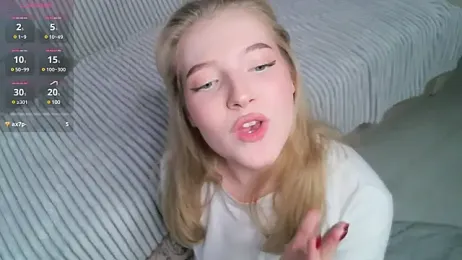 LuminaBelle webcam model stream image