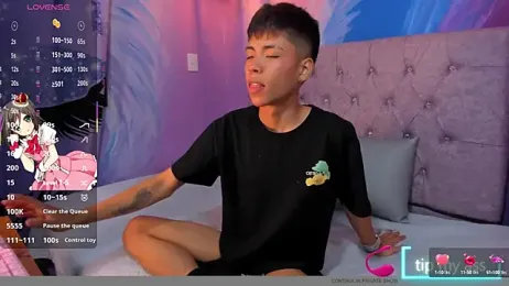 MaxiWildd webcam model stream image