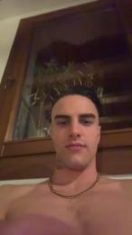 luchino220 webcam model stream image