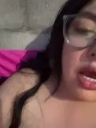 MileyGia webcam model stream image