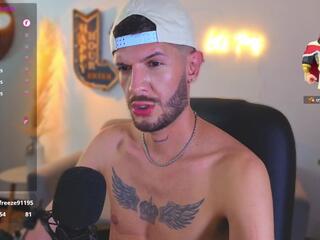 Maxx Cooper webcam model stream image