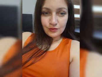 MiLAshKaA webcam model stream image