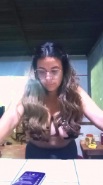 Tiini webcam model stream image