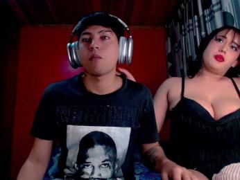 SammiAndSoffi webcam model stream image