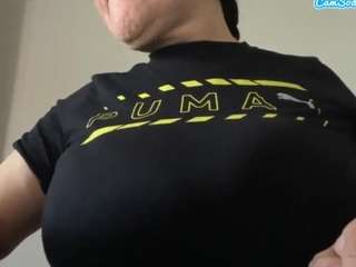 wildtitsxx4u webcam model stream image