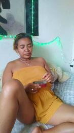 PrettyFanou webcam model stream image