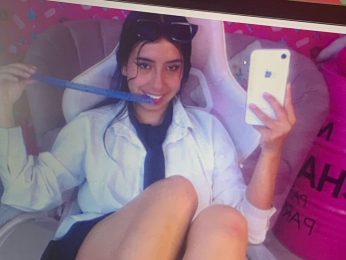 MiaCalloway webcam model stream image