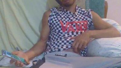 Cazzoeno webcam model stream image