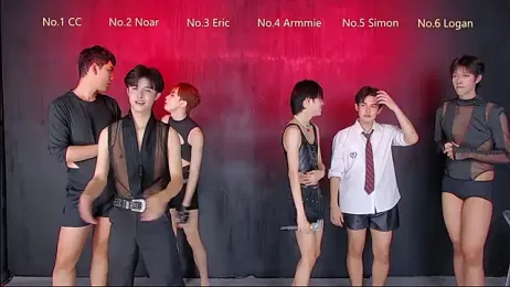 Queen-Vibe webcam model stream image