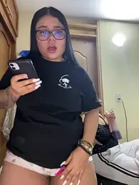 alissonfernandez_ webcam model stream image