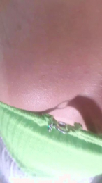 Julinhaaq webcam model stream image