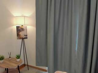 serenevelmire webcam model stream image