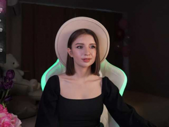 Malyshkaaa webcam model stream image