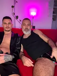 WildFlame2525 webcam model stream image