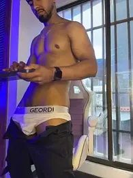 Teaserhoussejj_ webcam model stream image