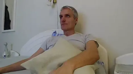 StrongBill webcam model stream image