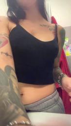 Nissa92 webcam model stream image