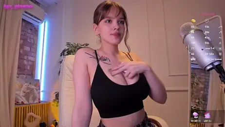 AdalynGlows webcam model stream image