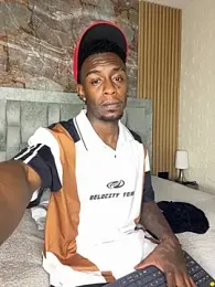 pipedark_ webcam model stream image