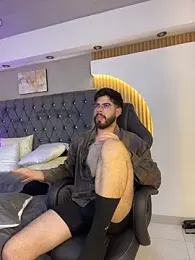 DomBoy_ webcam model stream image