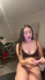 Carlitaa19 webcam model stream image
