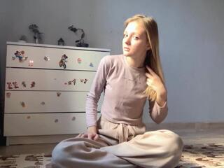 Aleta Fuson webcam flirt4free model stream image