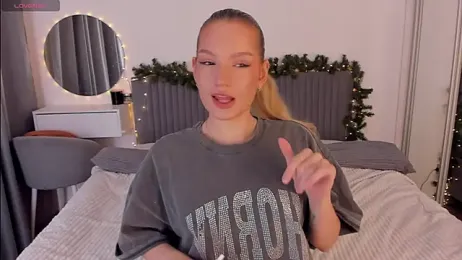 CassieRayss webcam model stream image