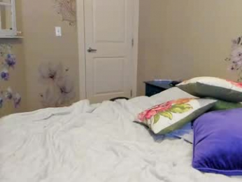 carliescott_meow webcam model stream image
