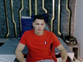 Dilan Foster webcam model stream image