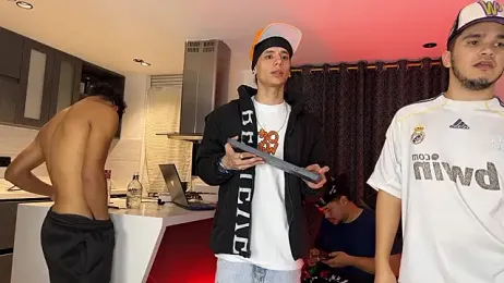 TheBatMansion webcam model stream image