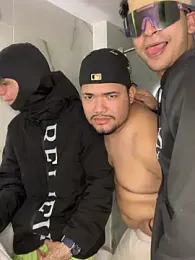 TheBatMansion webcam model stream image