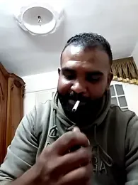 MOSLAHH webcam model stream image