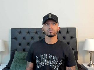 Jax Maxwell webcam model stream image