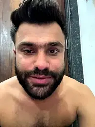 avieeeniyu webcam stripchat model stream image