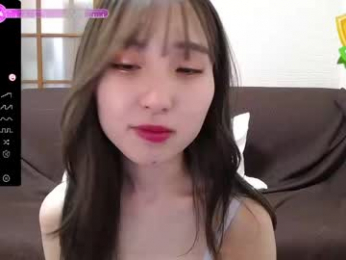 yui_x webcam model stream image