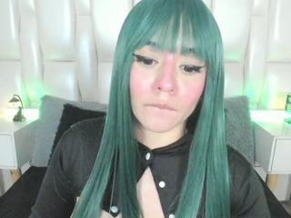 Mizuki Young webcam model stream image