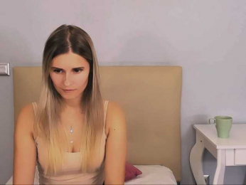 CatrinGood webcam bongacams model stream image
